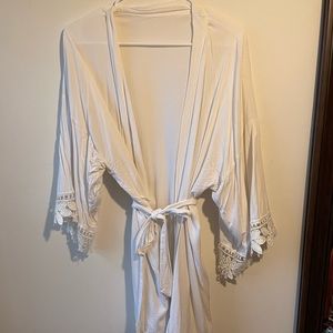 White Lacey Bridal Robe